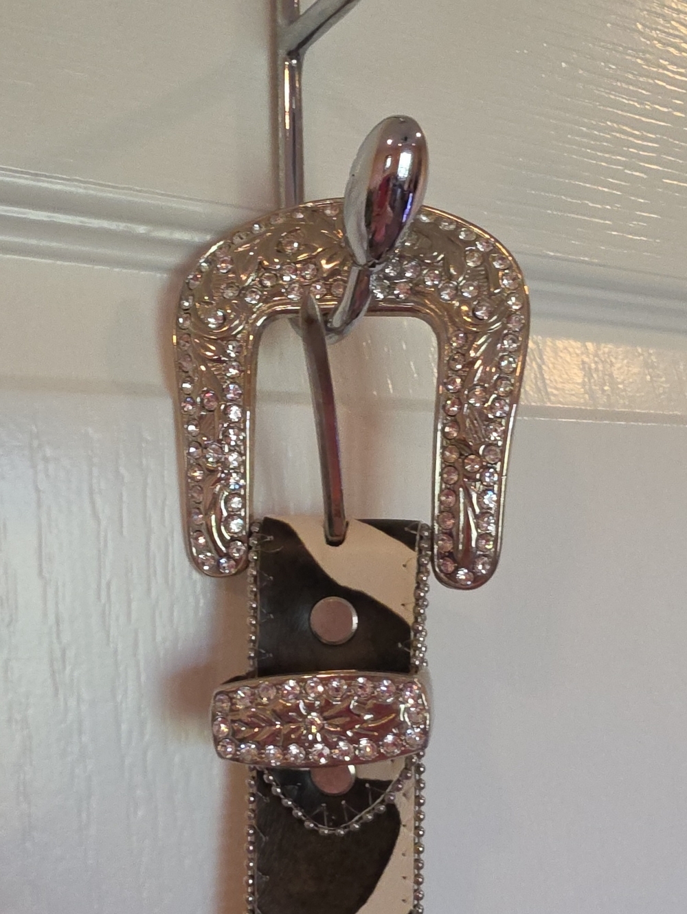 L, Rhinestone Western Buckle Belt - Silver Rhinestone Embellished, Giraffe Print